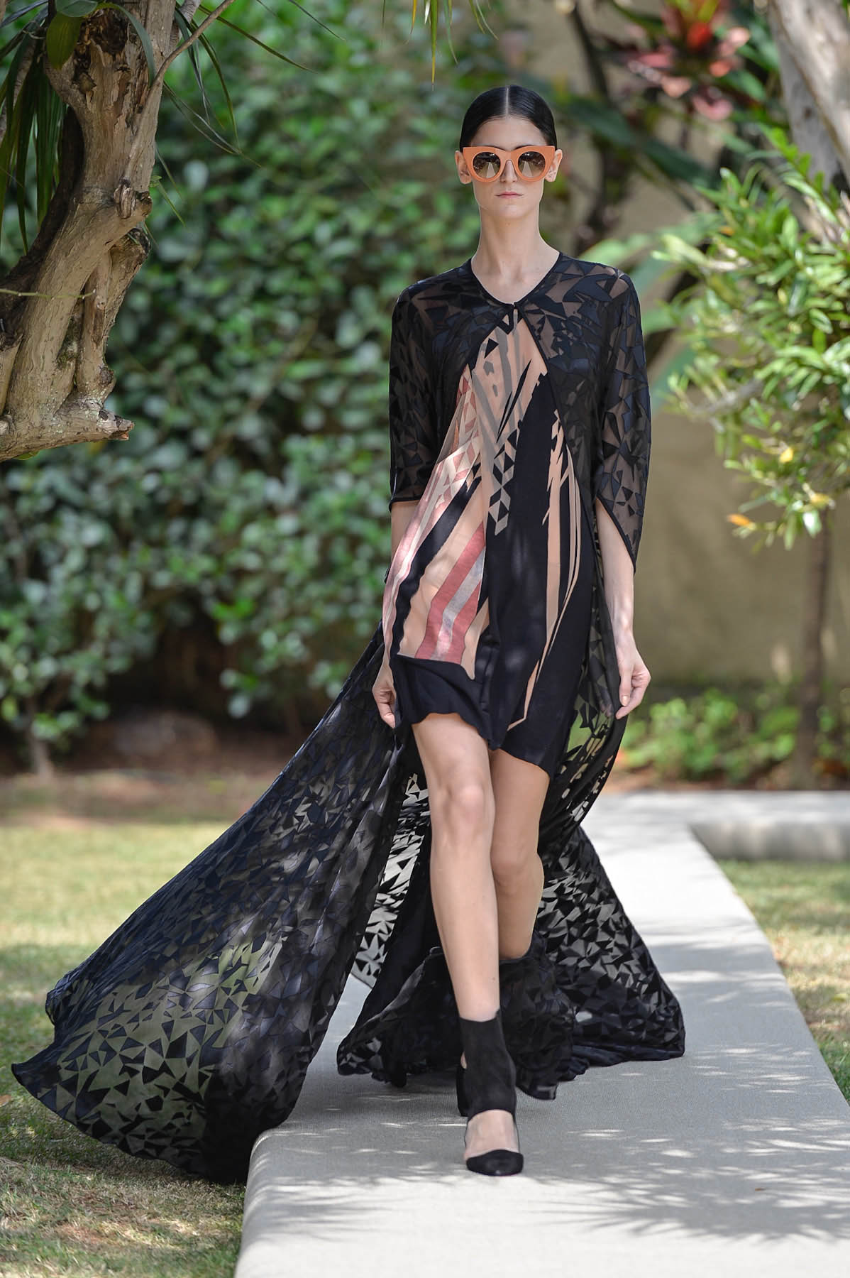 Pedro Lourenco and Teca by Helo Rocha kick off day five at SPFW 